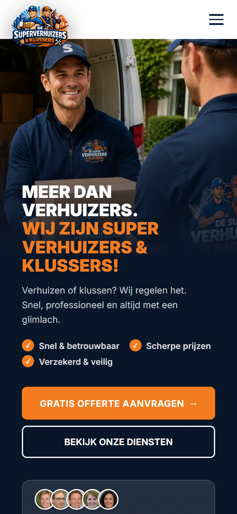 Página de inicio de la web de De Super Verhuizers & Klussers en un móvil