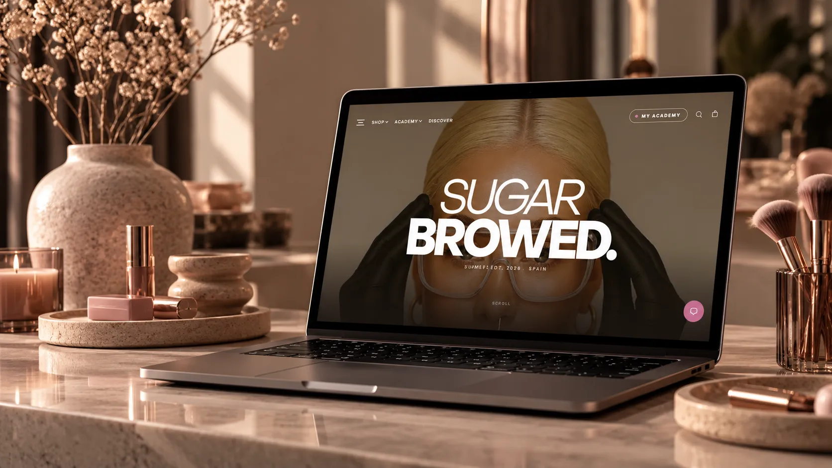 Portátil con la página web de Sugar Browed